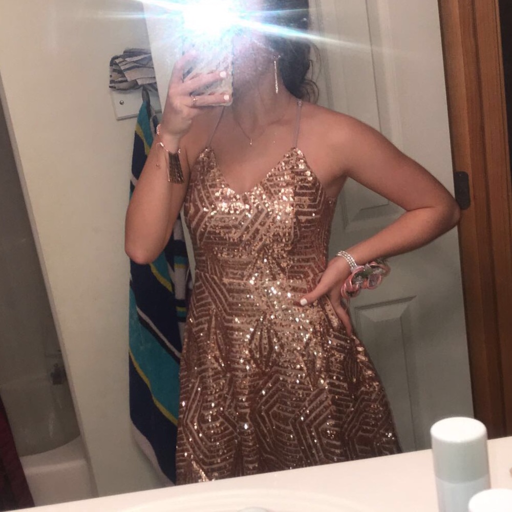Rose Gold (looks more gold) sequined dress - Picture 1 of 2